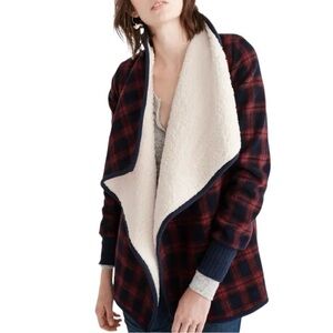 Abercrombie & Fitch Women’s Oversized Buffalo Plaid Sherpa Jacket size Small